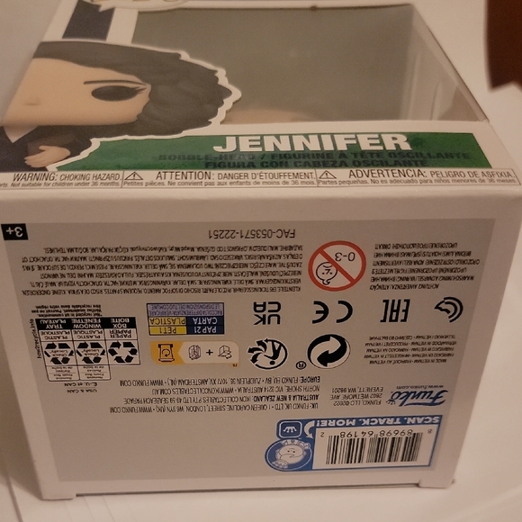 Funko Pop She-Hulk Series with Green and Purple - Picture 3 of 5